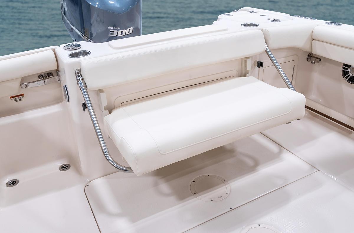 Freedom 255
25' DUAL CONSOLE