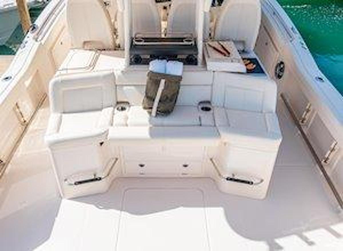 2026 Grady-White Canyon 456