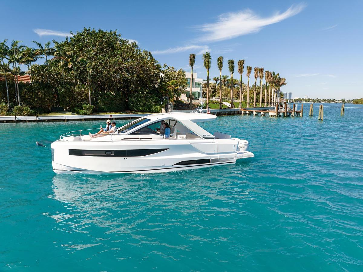 2026 Jeanneau DB/37 OB