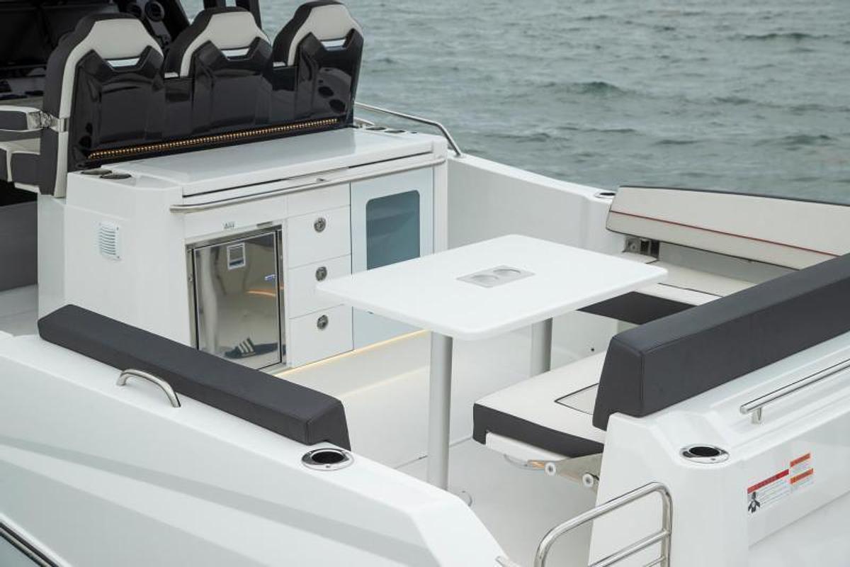 2026 Jeanneau Leader 10.5 CC