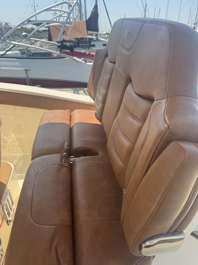 Used 2023 Scout 255 LXF