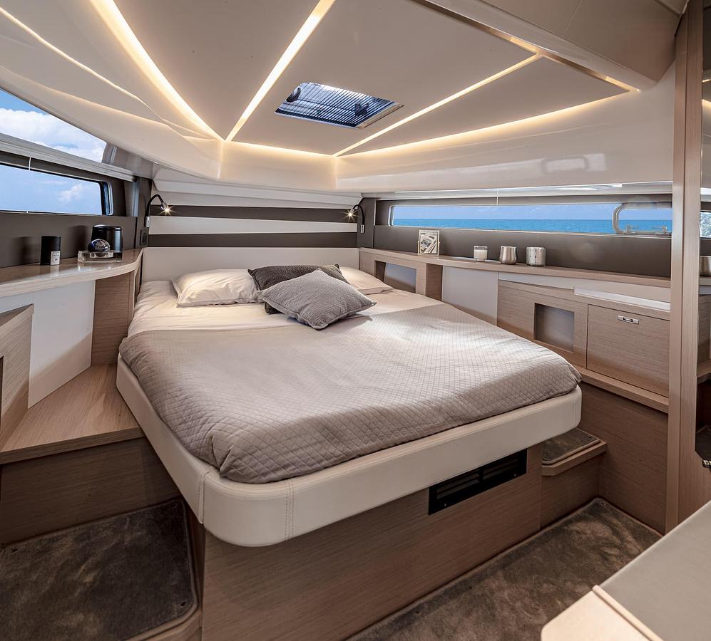 2026 Jeanneau DB/37 OB