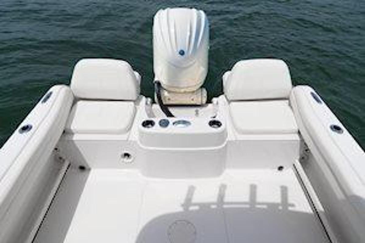 2026 Grady-White Adventure 218