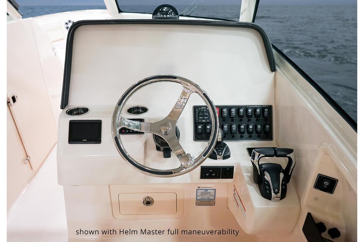 2025 Grady-White Freedom 325