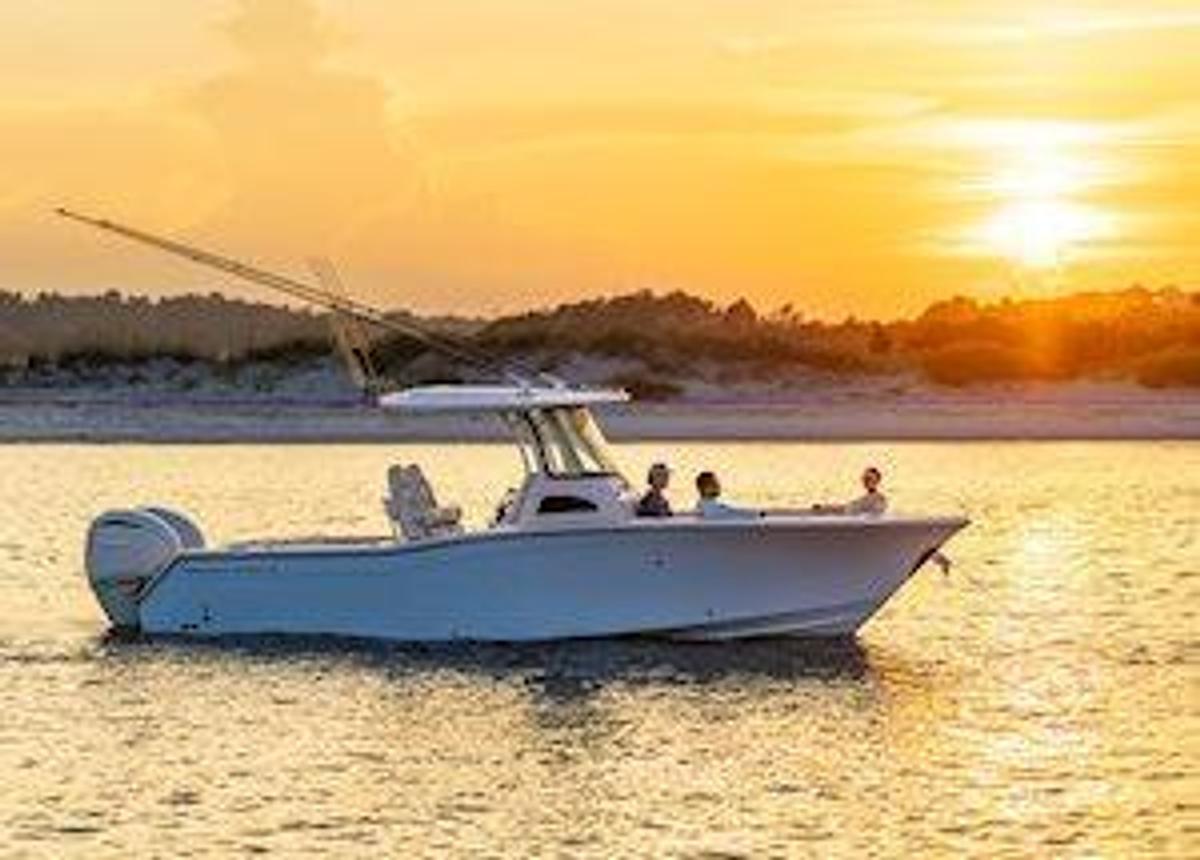 2026 Grady-White Canyon 271