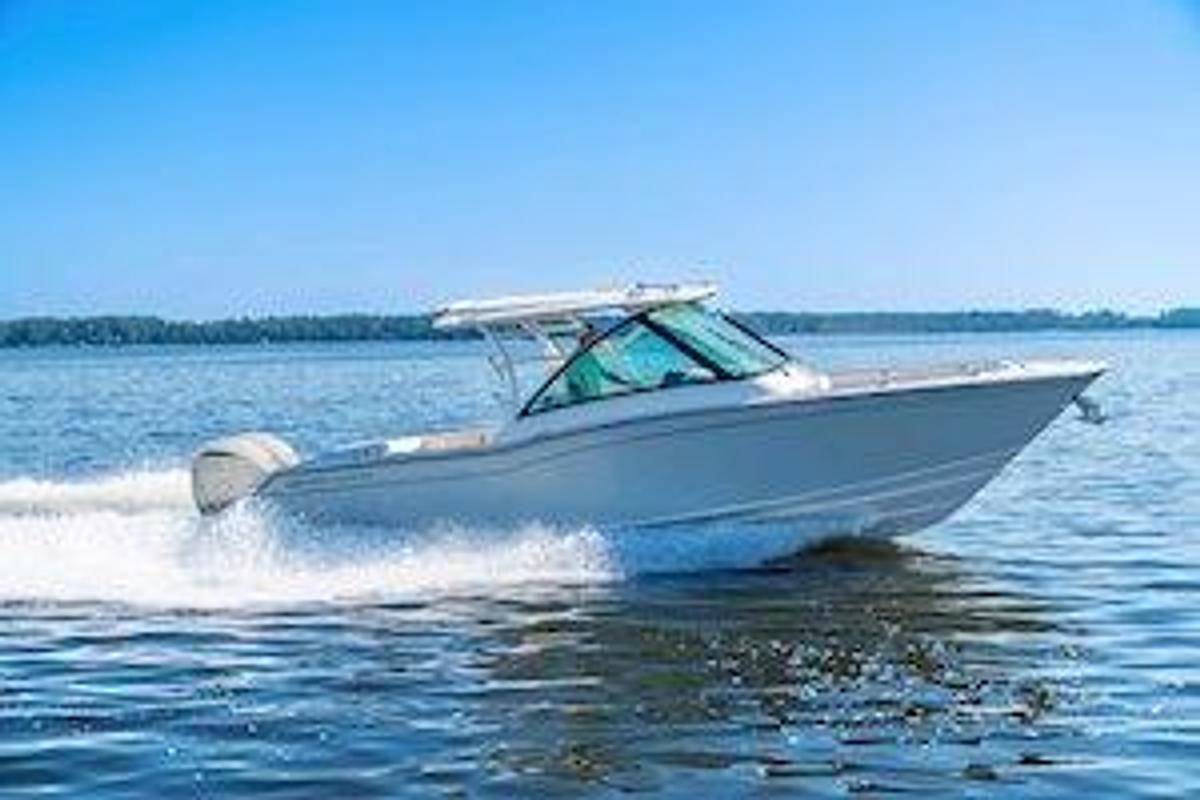 2026 Grady-White Freedom 325