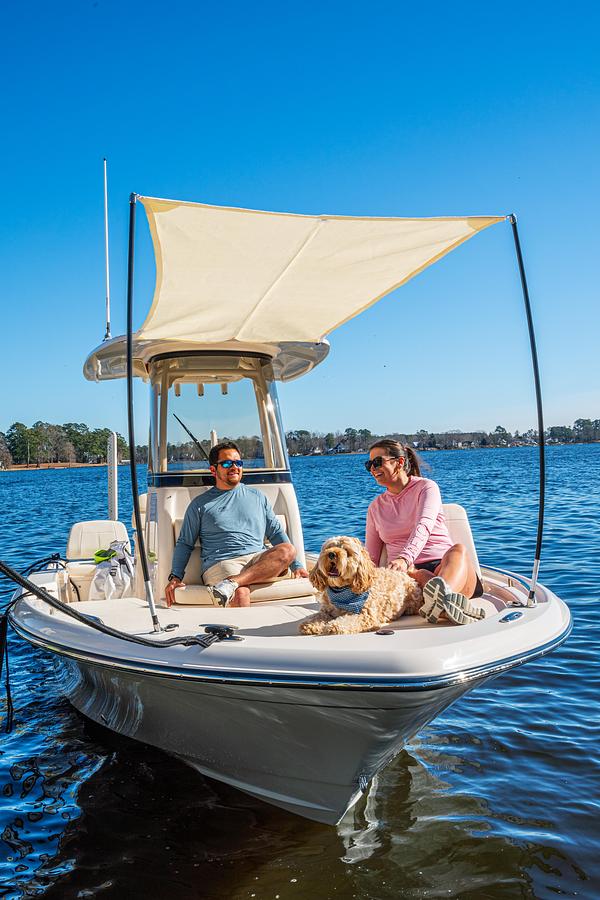 231 CE
23' COASTAL EXPLORER