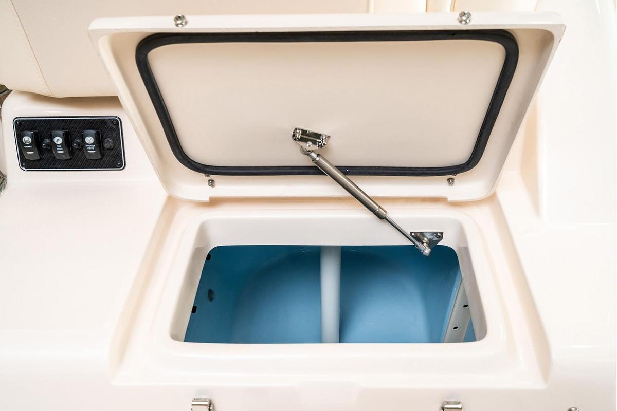 2025 Grady-White Express 330