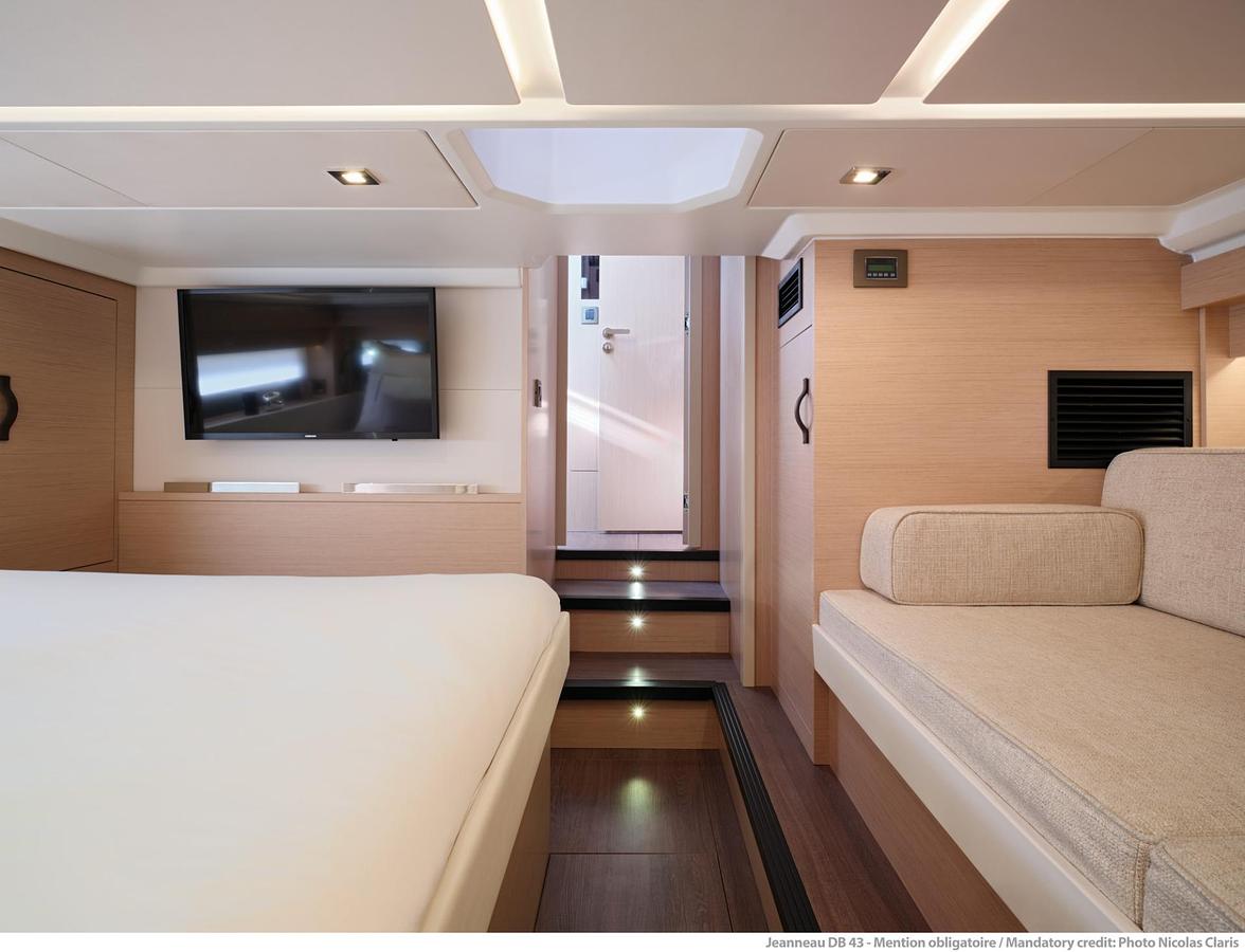 2026 Jeanneau DB/43 OB