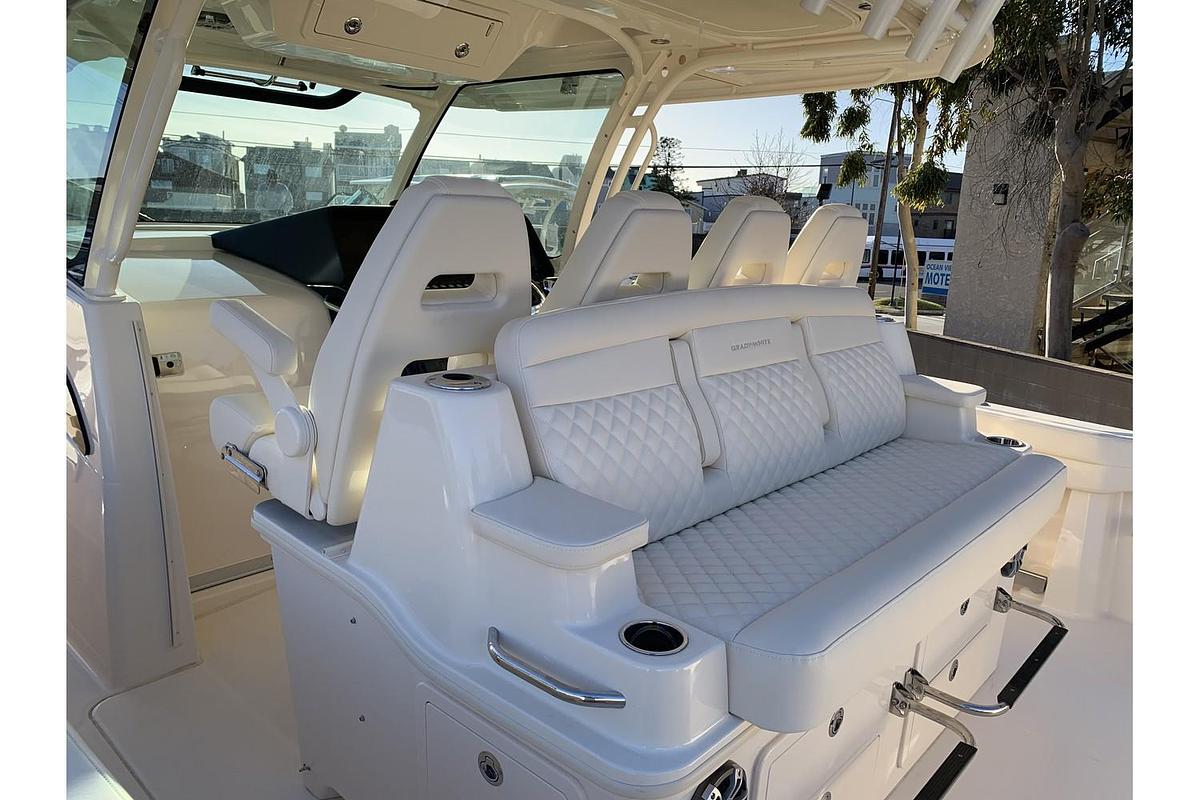 2025 Grady-White Canyon 386