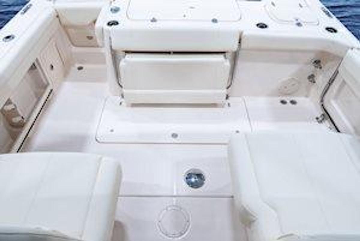 2026 Grady-White Freedom 307