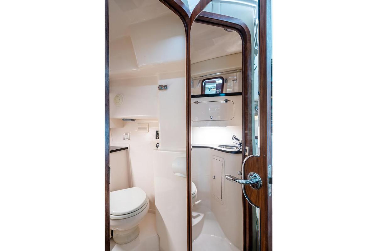 2025 Grady-White Express 330