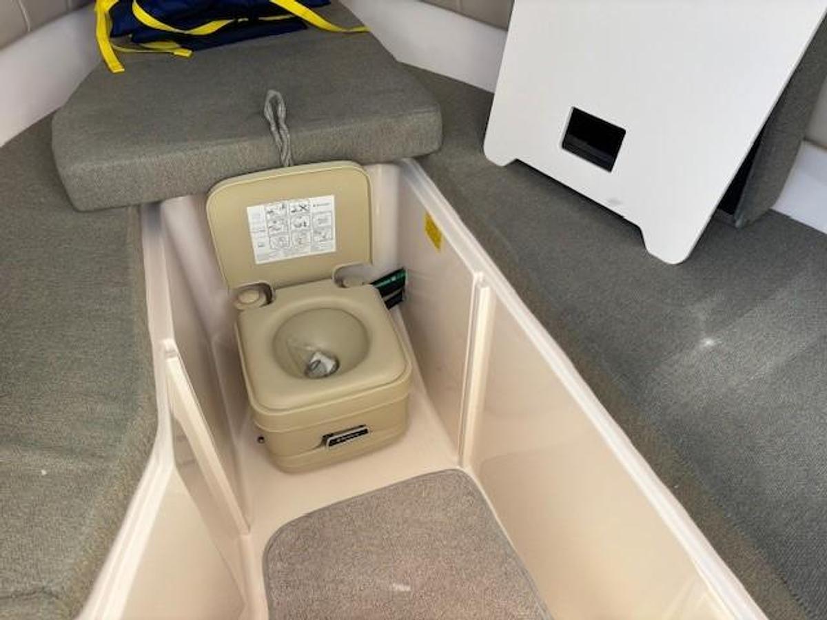 Used 2014 Grady-White Journey 258