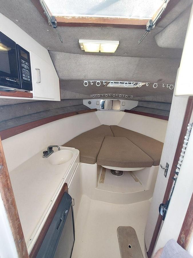 Used 1996 Henriques 28 Express