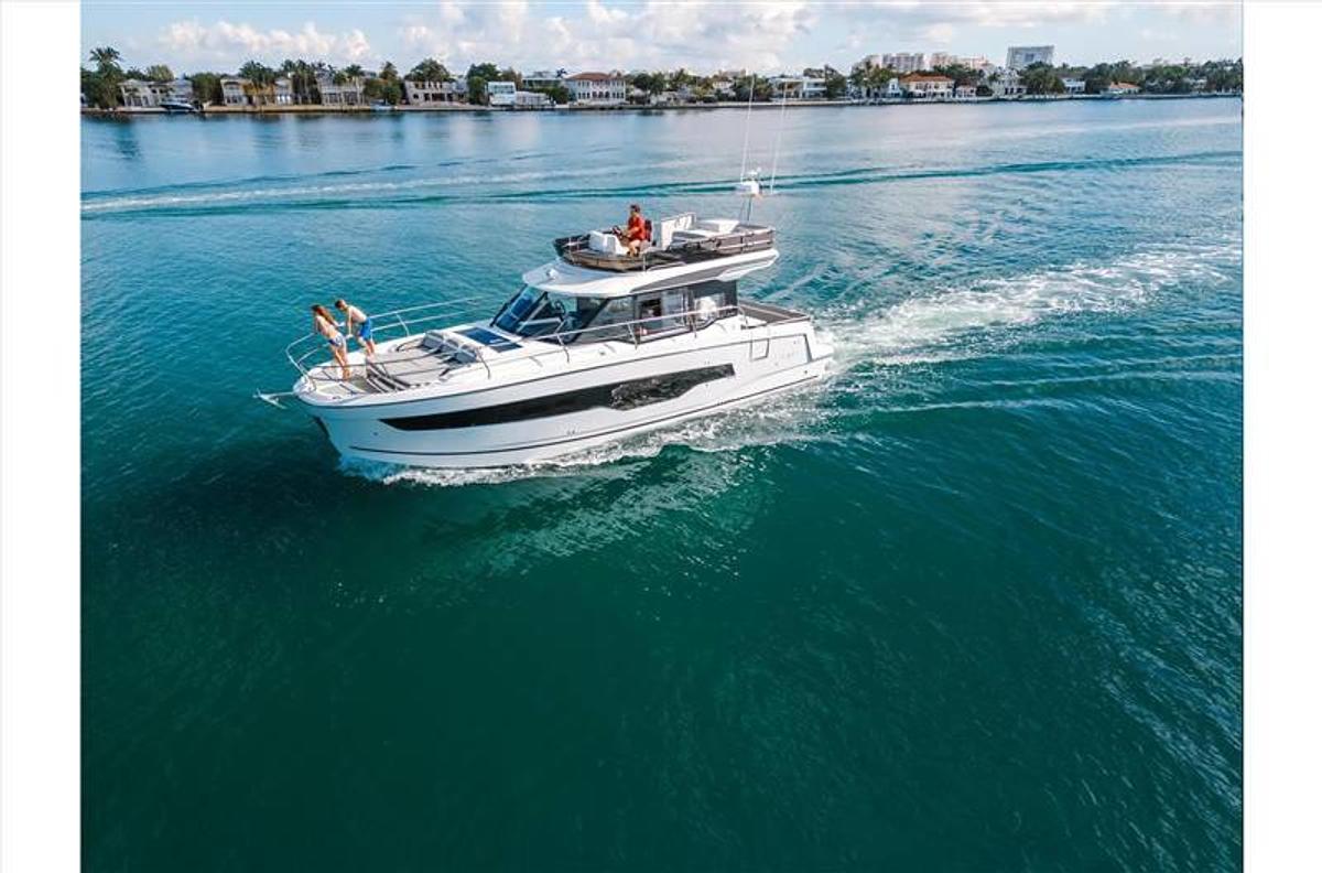 2024 Jeanneau NC 1295 Fly