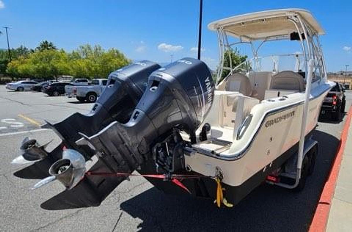 Used 2011 Grady-White Freedom 275