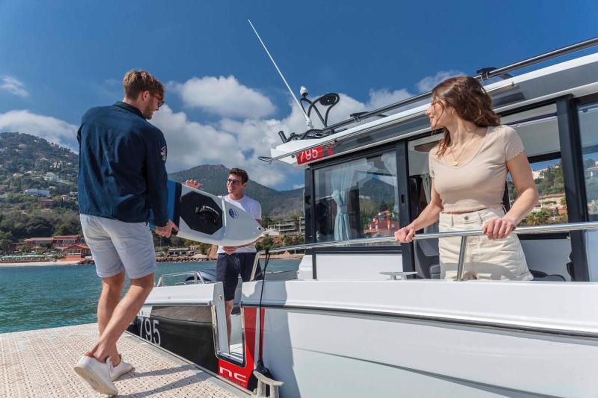 2026 Jeanneau NC 795 Sport