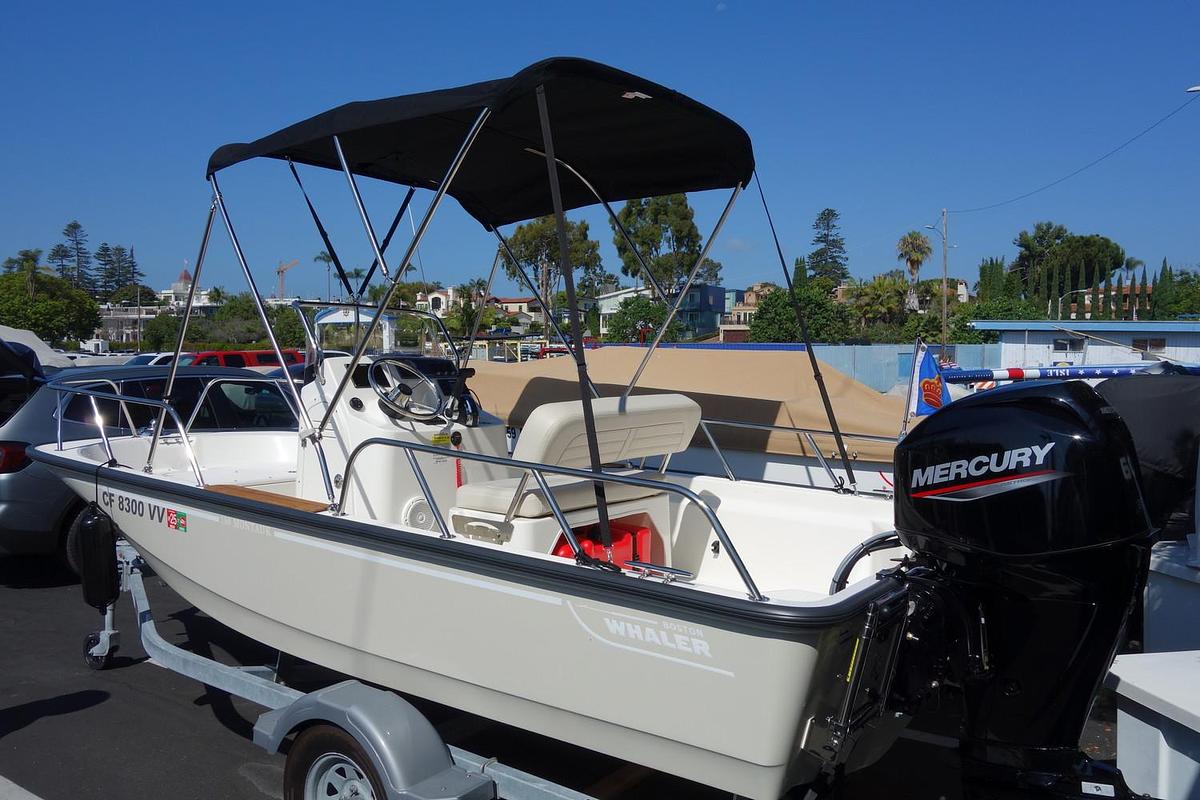 Used 2023 Boston Whaler 150 Montauk