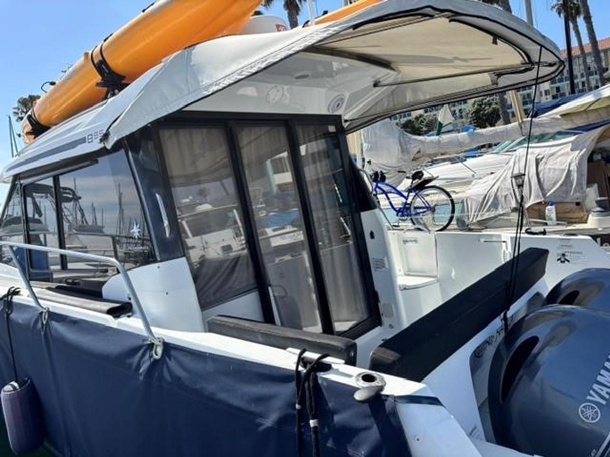 Used 2019 Jeanneau NC895 Offshore