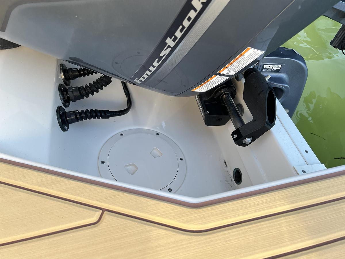 Used 2021 Grady-White Marlin 300