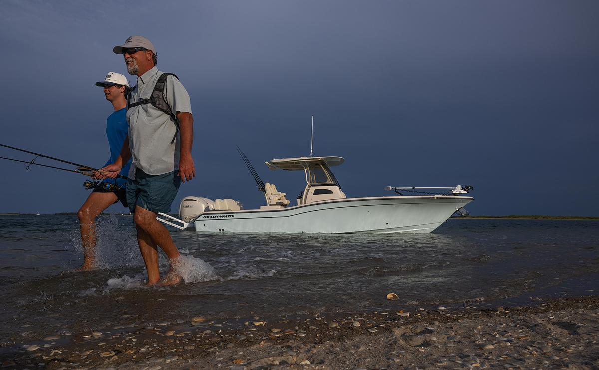 281 CE
28' COASTAL EXPLORER