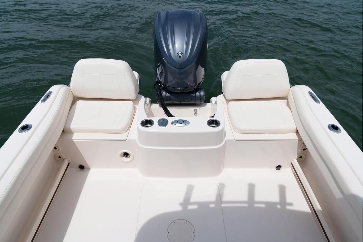 2024 Grady-White Adventure 218