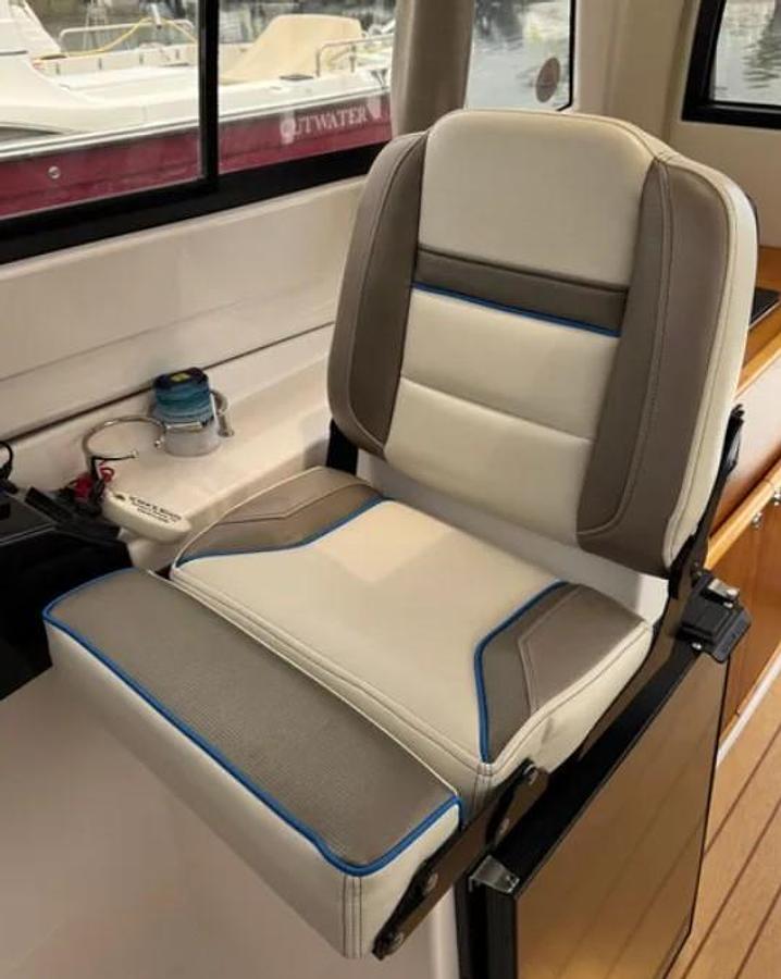 Used 2019 Cutwater C-24 Coupe OB