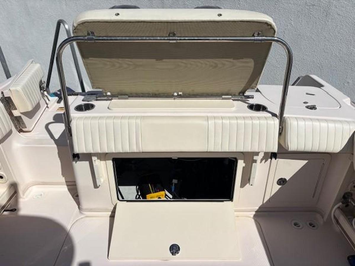 Used 2014 Grady-White Journey 258