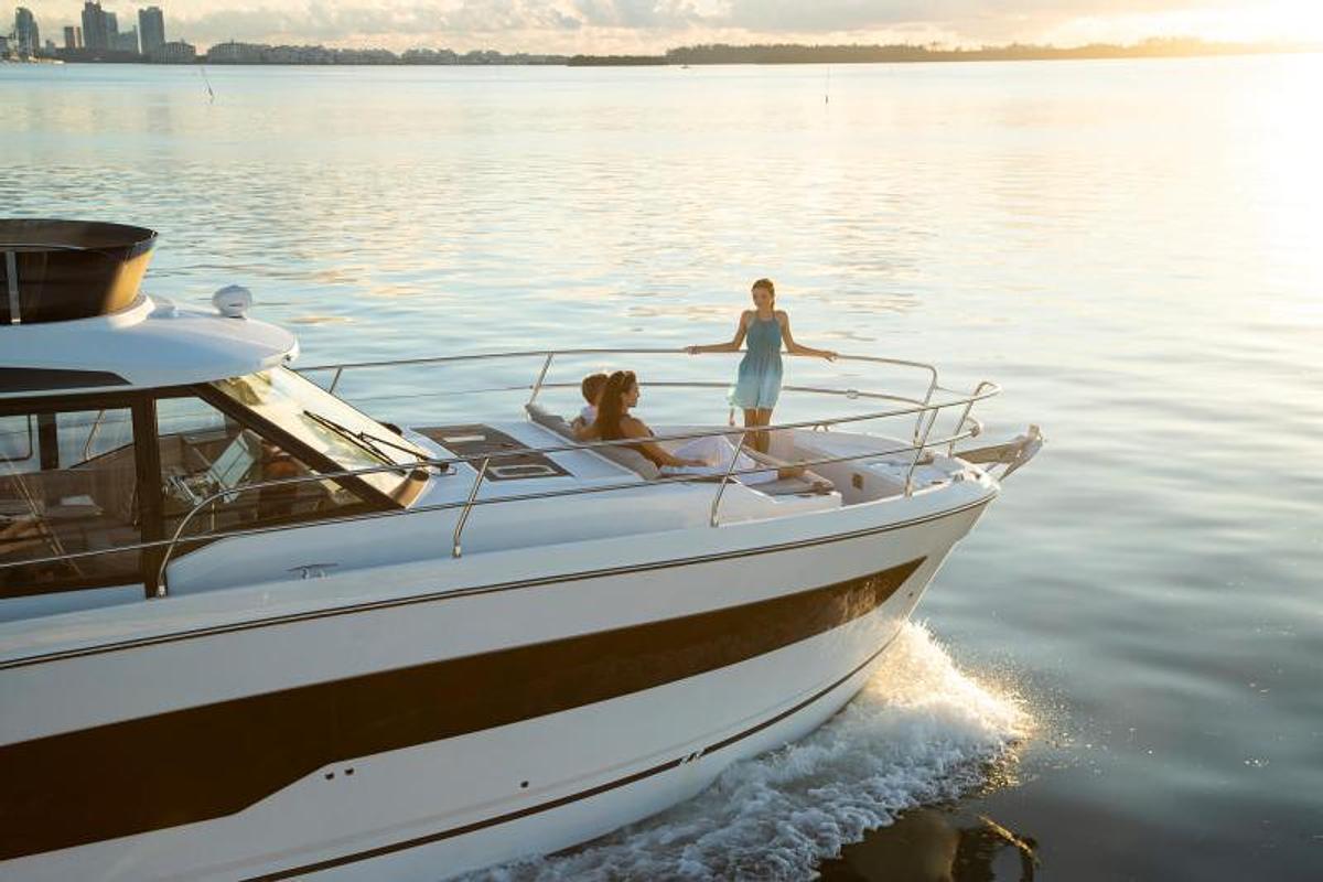 2026 Jeanneau NC 1295 Fly