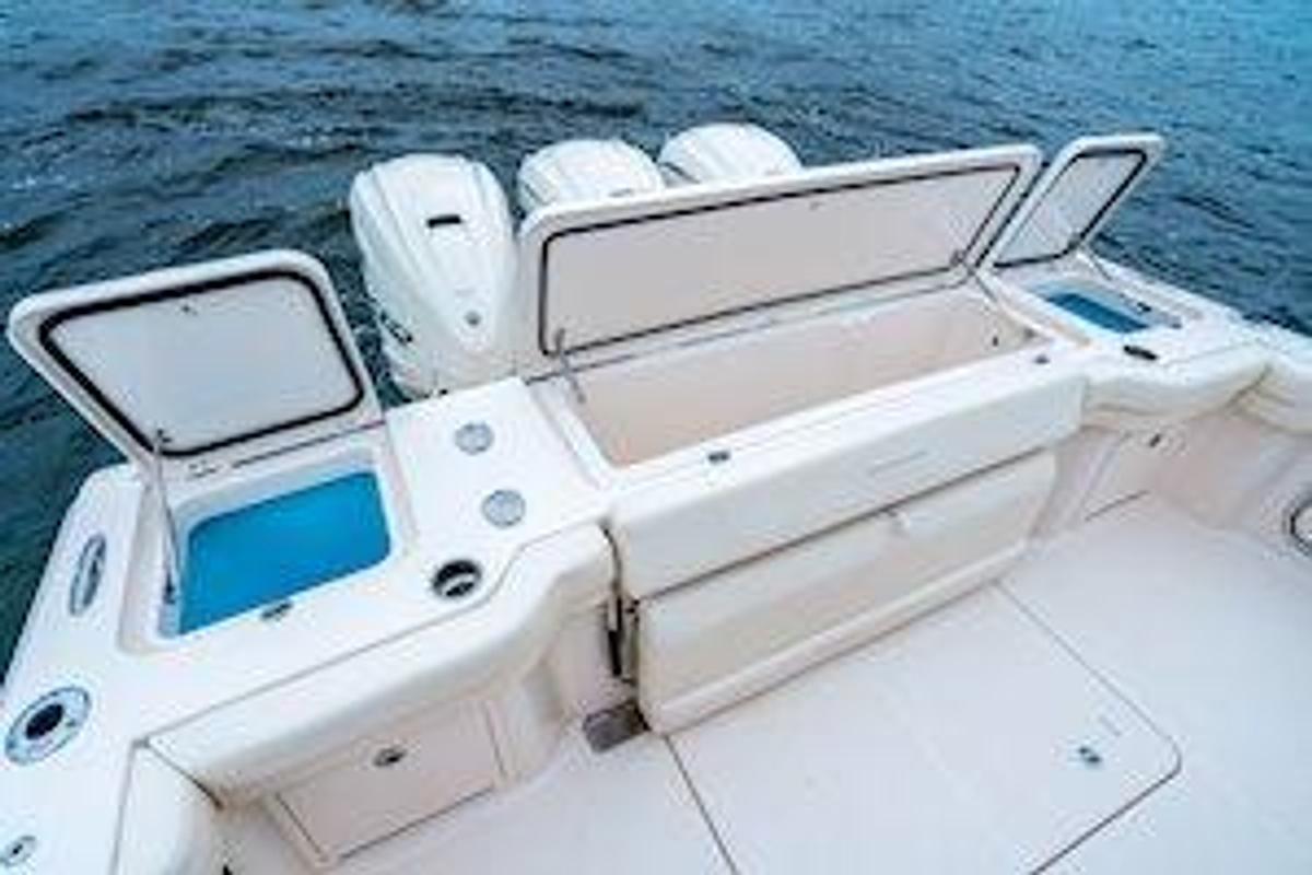 2026 Grady-White Canyon 386