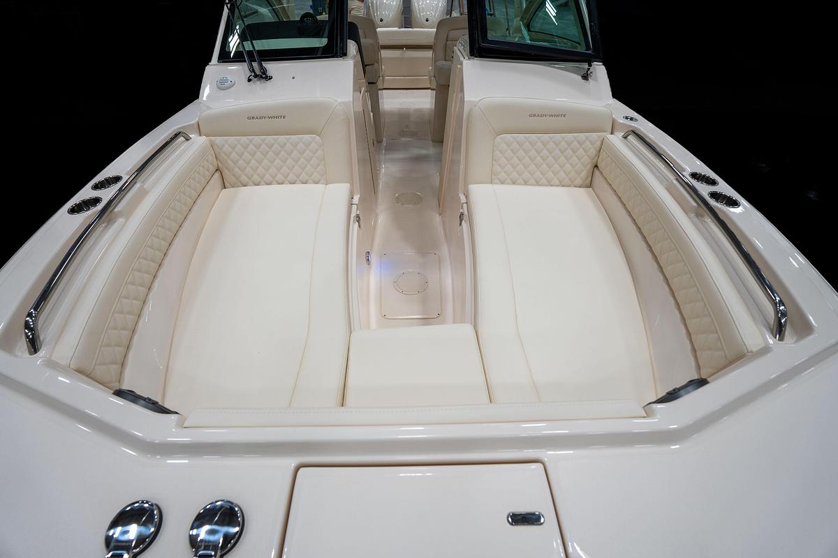 Used 2027 Grady-White Freedom 265