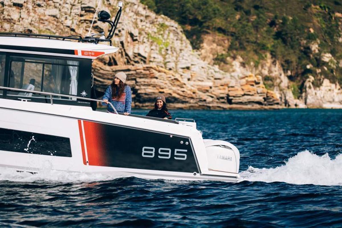 2026 Jeanneau NC 895 Sport