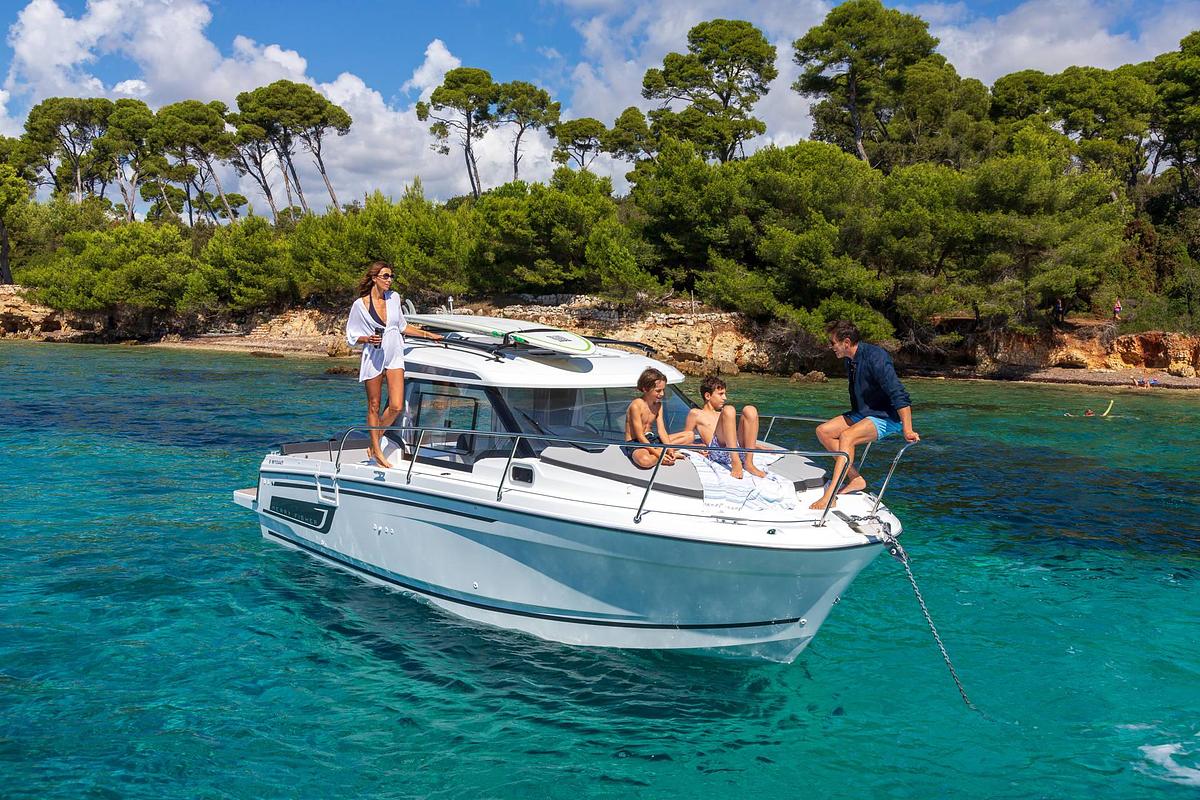 2027 Jeanneau NC 795