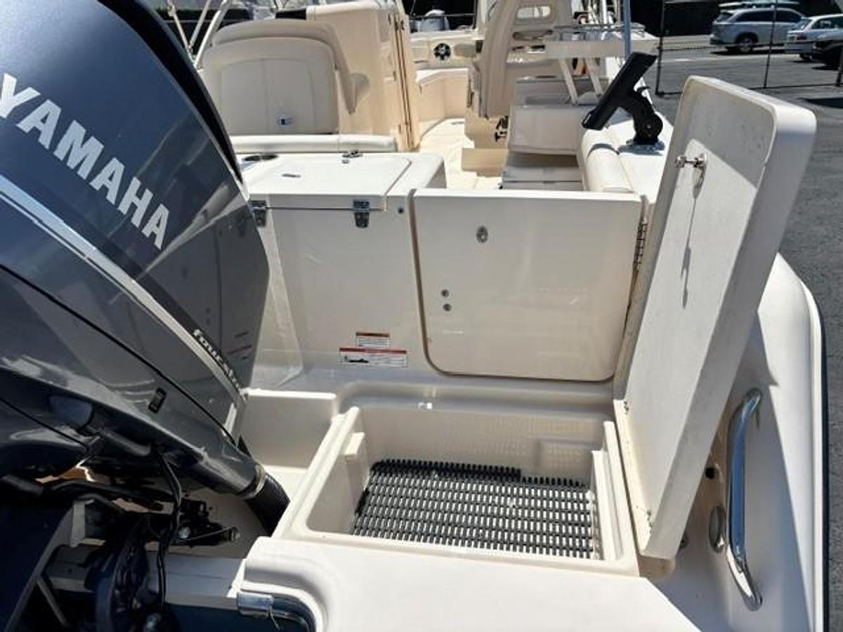 Used 2020 Grady-White Freedom 235