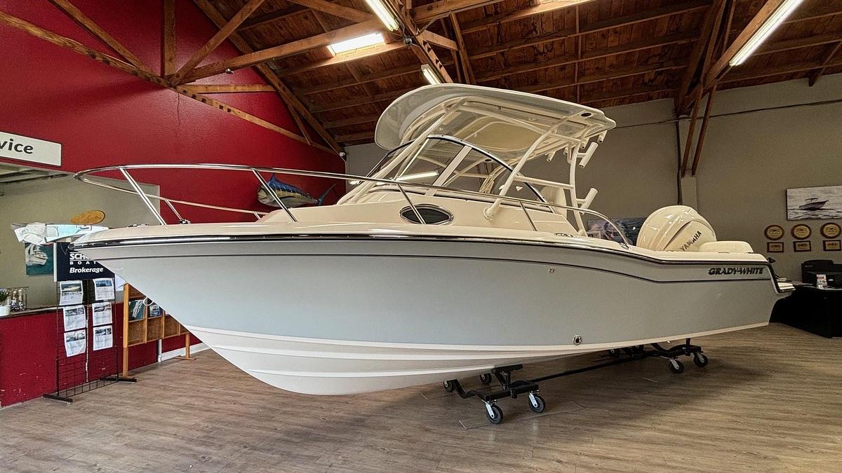 2024 Grady-White Adventure 218