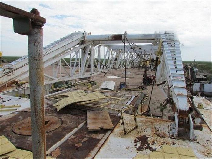 Used BDW 800-M1 / 1000 HP 350,000 lbs Pullback Drill Rig