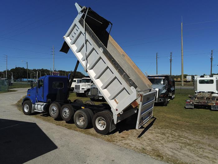 Used 2011 Kenworth T800 tri axle dump truck