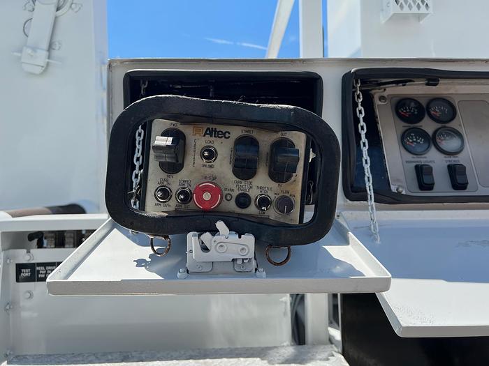 Used 2012 Altec AD108 Cable Puller Hub Drive - 00062