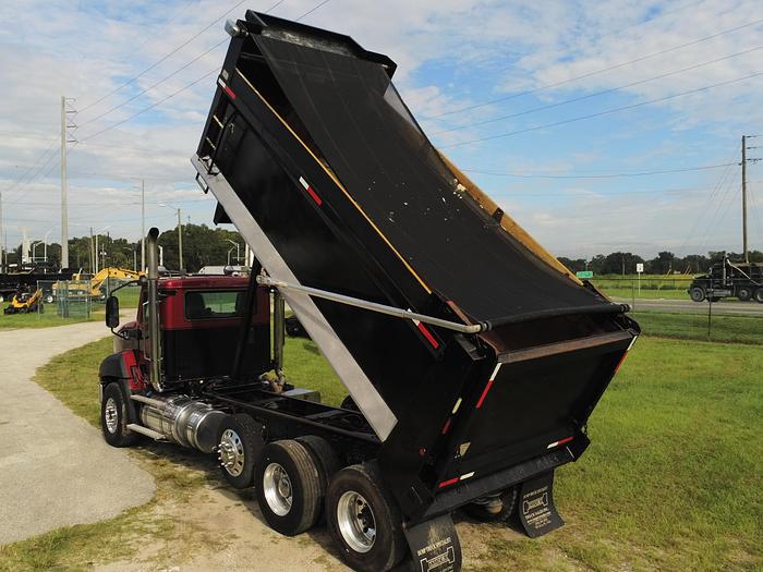 Used 2014 Caterpillar CT660