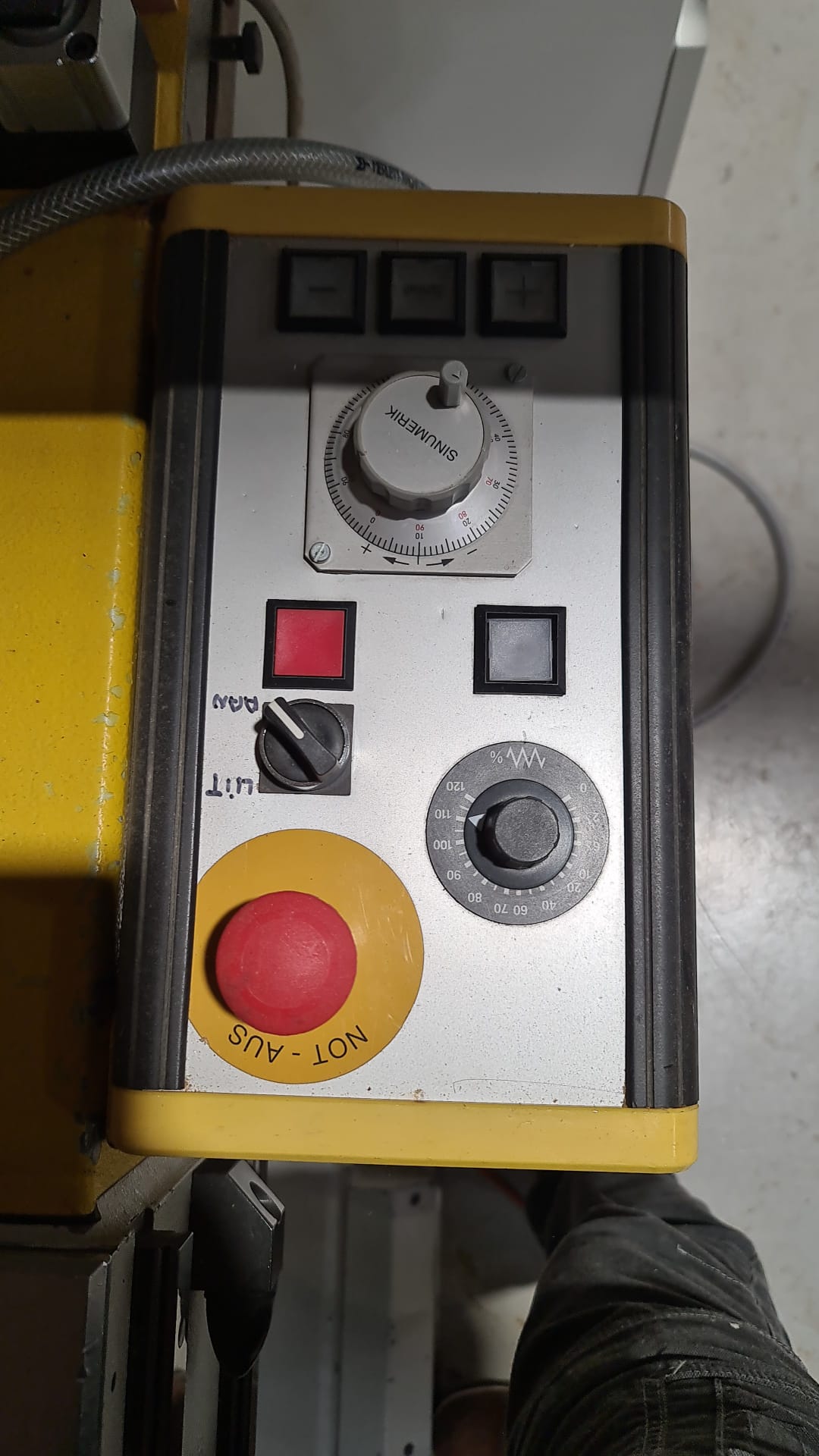 Used Trima BFM 310/110 - CNC Machining Center - 1997