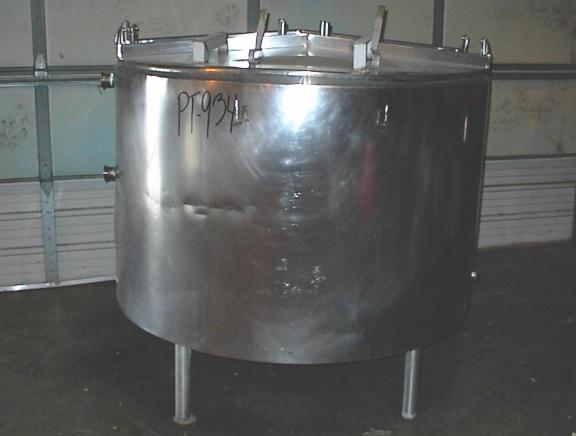 Usado 300 GALLON PROCESSOR TANK.  MOJONNIER