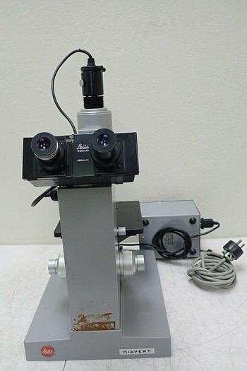 Used Leitz Wetzlar Diavert Microscope w/ 4 Objectives, Periplan GF 10X Eyepieces etc