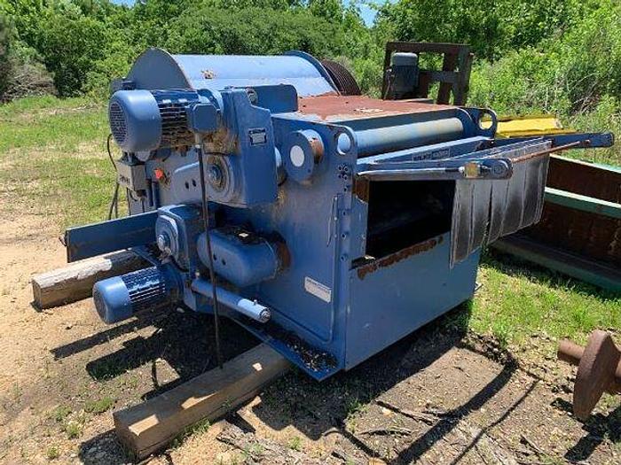 Used BRUKS KLOCKNER HORIZONTAL DRUM CHIPPER
