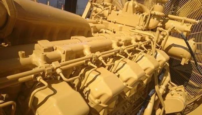 Used 1 MW 2011 Used Caterpillar 3512 Diesel Generator