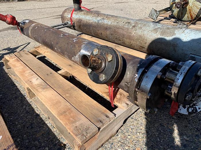 Used Heat Exchanger, Shell & Tube, 50 SF, S/st, 200 PSI, 600 deg #S743643