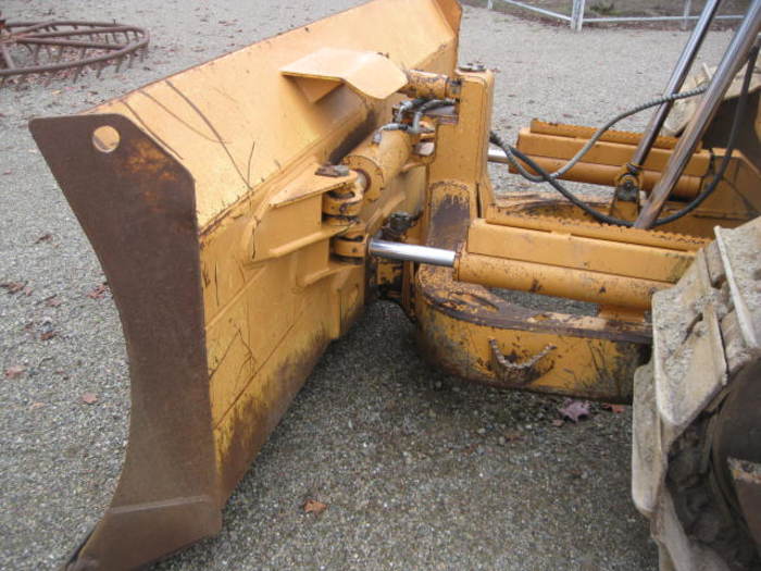 Used 2011 CASE 1650L