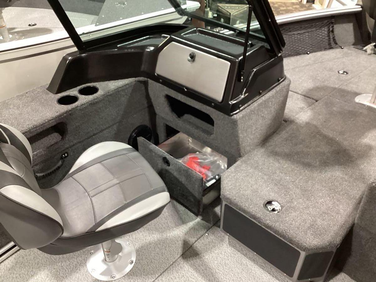 2026 Lund Impact XS 1875 Sport