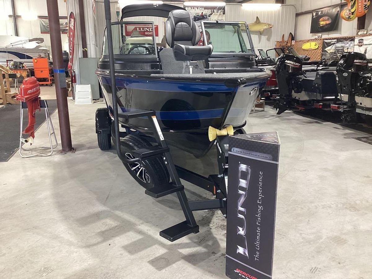 2026 Lund Impact XS 1775 Sport
