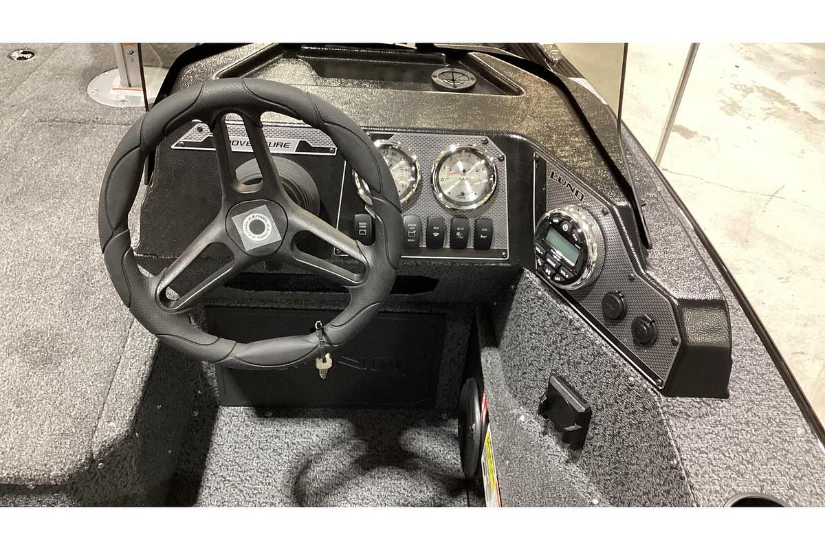 2027 Lund 1700 Adventure Side Console