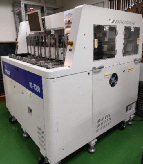 Used 2007 Seiko  NS 7000 Handler